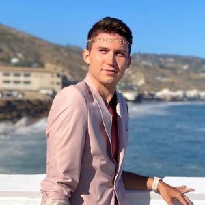 Meet your Posher, Jake